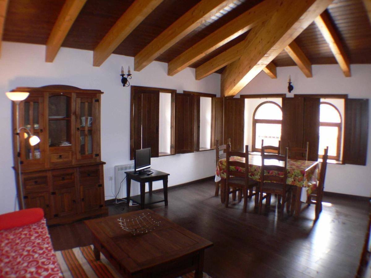 1G Casa De Los Fernandez Rajo Orihuela del Tremedal Kültér fotó